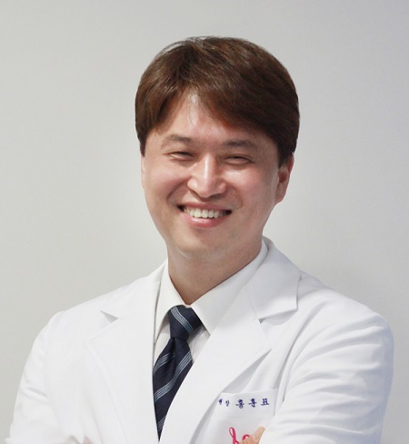 洪勳杓医生のLineUp歯科病院｜釜山、韓国